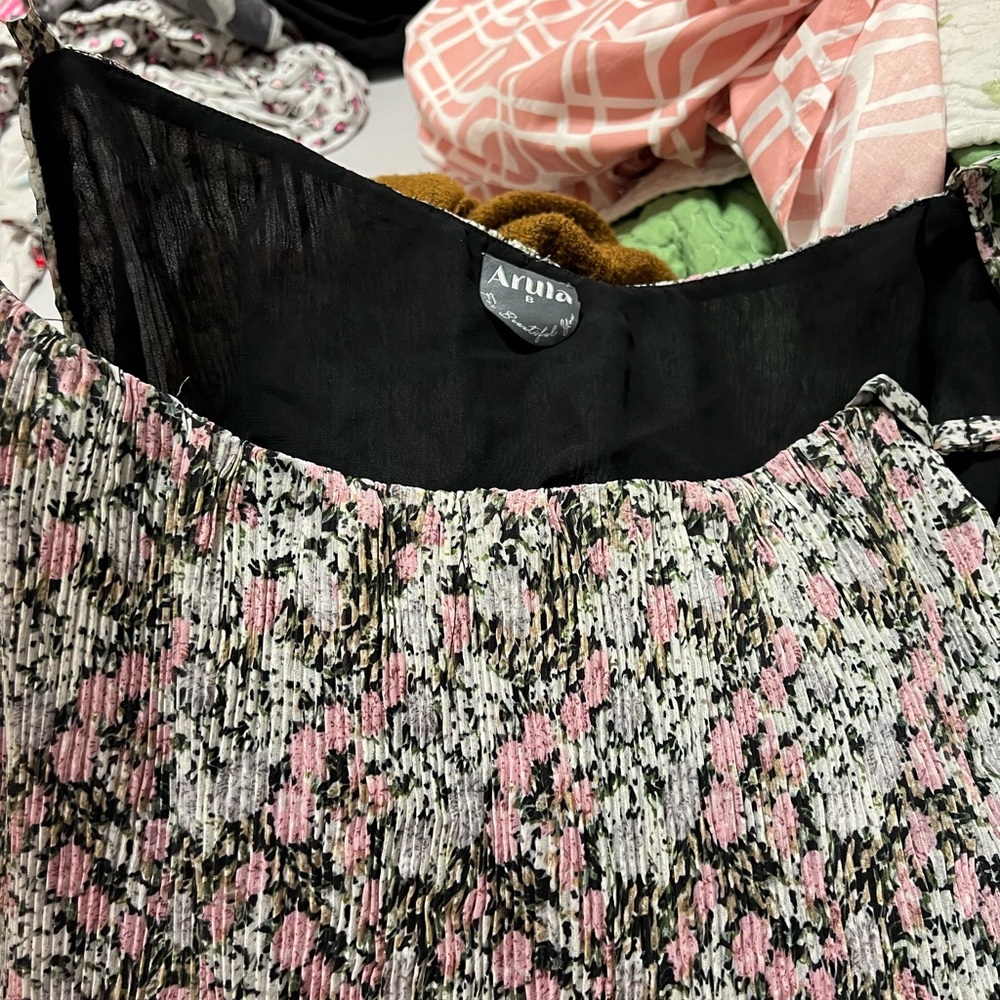 Arula Pink and Black Floral Top